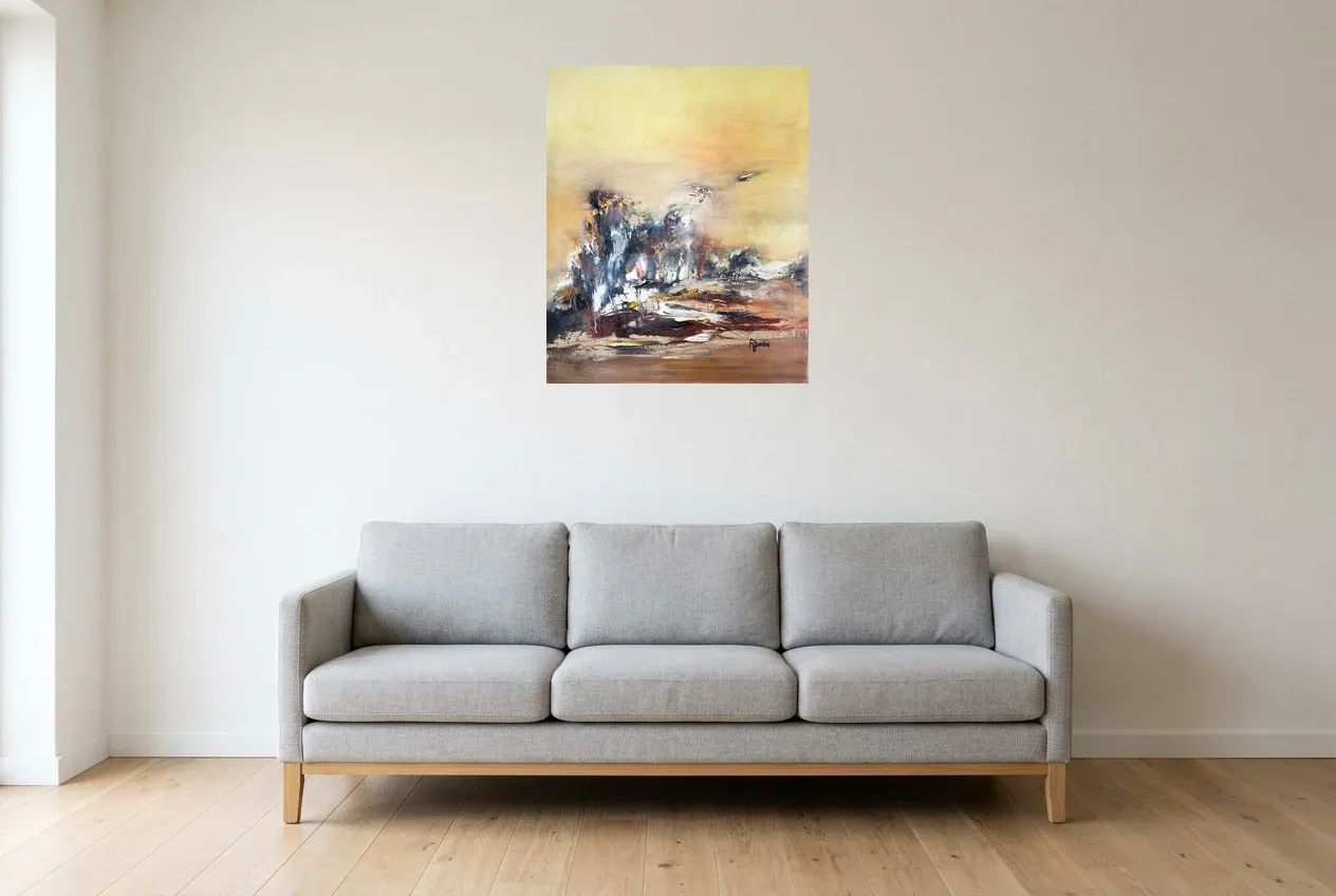 Tableau Abstrait Jaune 139 “Cap”, peinture originale à l'huile par Régine Gardan, 60 × 73 cm, tableau jaune accroché dans un salon