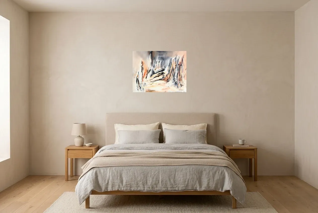 Tableau Abstrait Noir 226 “Grand Canyon”, peinture originale à l'huile par Régine Gardan, 60 × 46 cm, tableau noir accroché dans une chambre