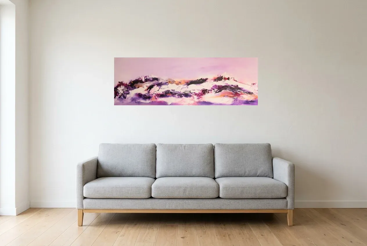 Tableau Abstrait Rose 238 “Tendresse”, peinture originale à l'huile par Régine Gardan, 120 × 40 cm, tableau rose accroché dans un salon