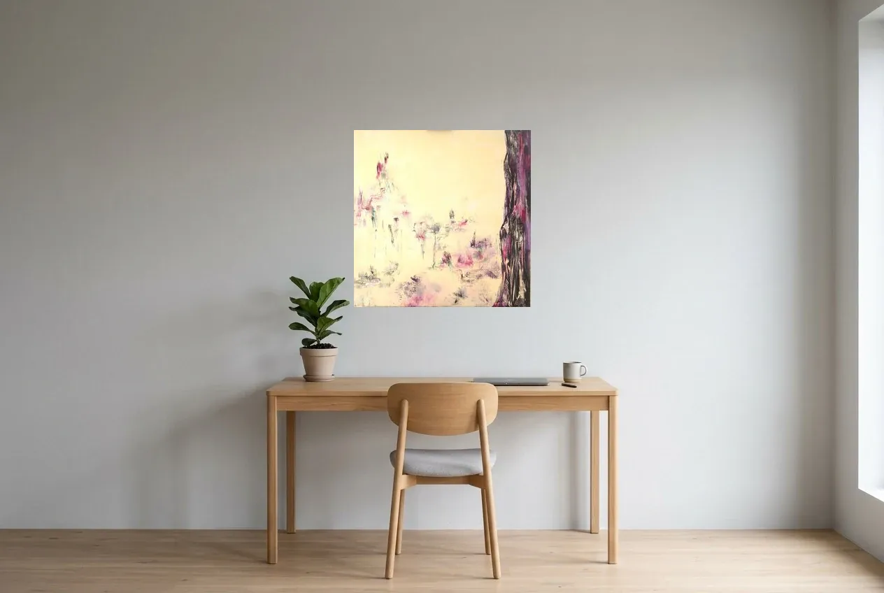 Tableau Abstrait Rose 58 “Prairie Enchantée”, peinture originale à l'huile par Régine Gardan, 70 × 70 cm, tableau rose accroché dans un bureau