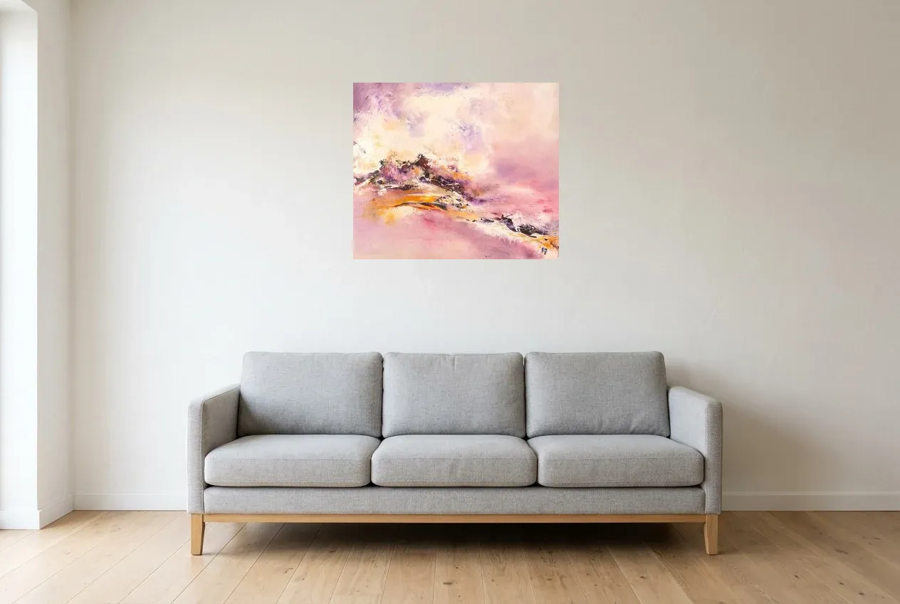 Tableau Abstrait Rose 88 “Ascension”, peinture originale à l'huile par Régine Gardan, 70 × 60 cm, tableau rose accroché dans un salon