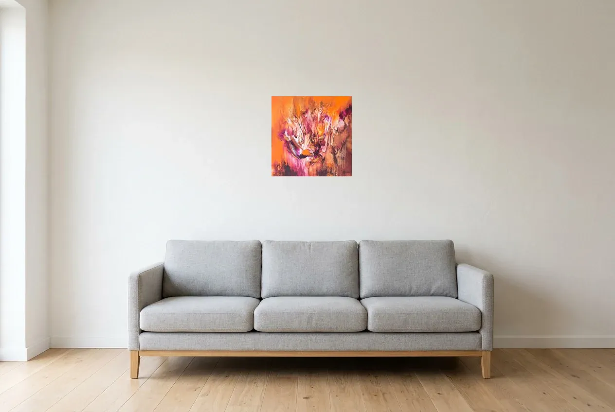 Tableau Abstrait Rouge 103 “Chrysalide”, peinture originale à l'huile par Régine Gardan, 40 × 40 cm, tableau rouge accroché dans un salon