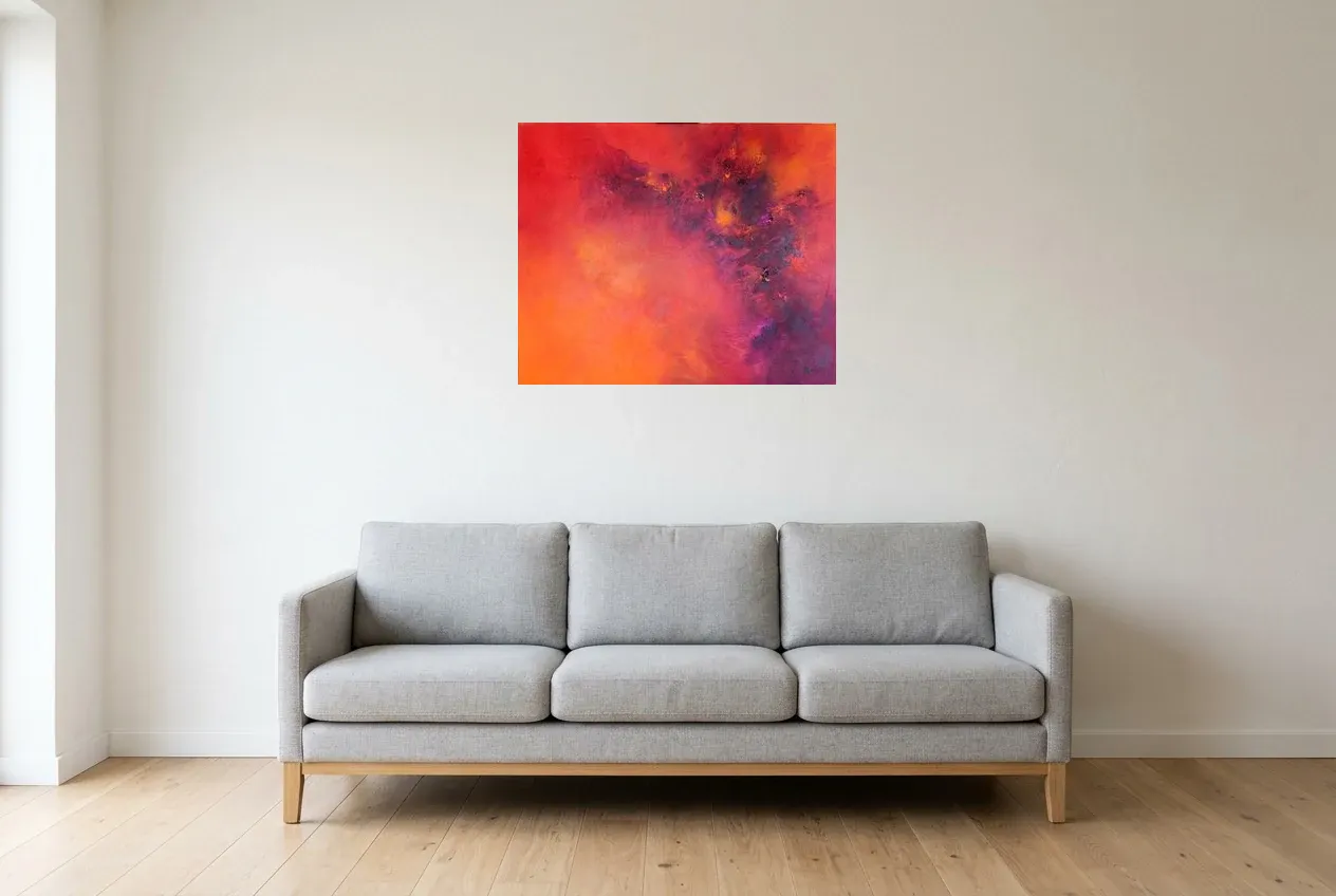 Tableau Abstrait Rouge 125 “Ultraviolet”, peinture originale à l'huile par Régine Gardan, 73 × 60 cm, tableau rouge accroché dans un salon