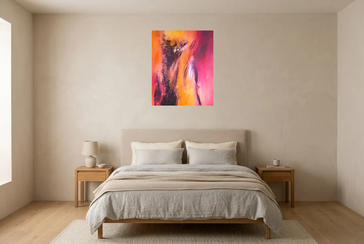 Tableau Abstrait Rouge 166 “Tour des Contrastes”, peinture originale à l'huile par Régine Gardan, 60 × 73 cm, tableau rouge accroché dans une chambre