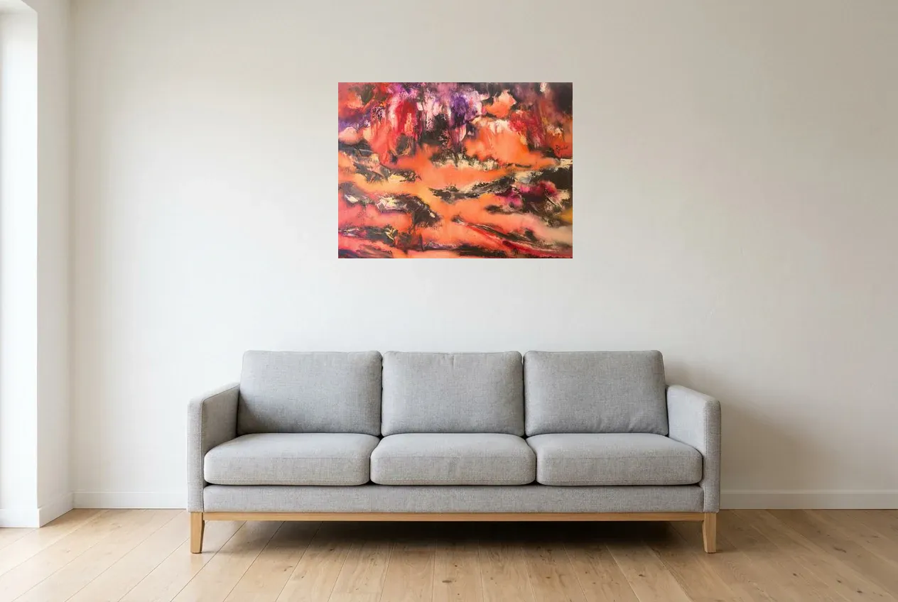 Tableau abstrait Steppe de Régine Gardan accroché dans un salon, photo en situation