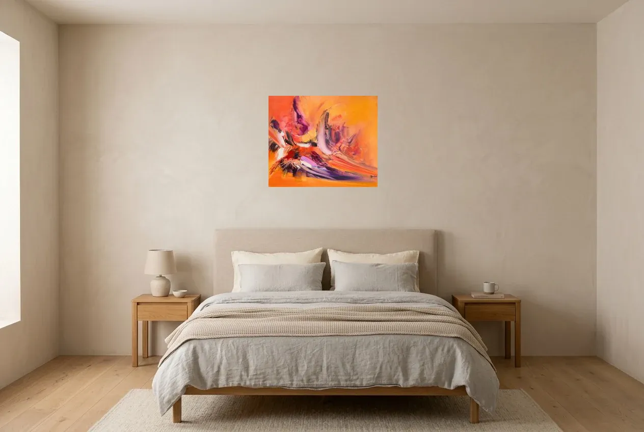 Tableau Abstrait Rouge 225 “Perroquet”, peinture originale à l'huile par Régine Gardan, 60 × 50 cm, tableau rouge accroché dans une chambre
