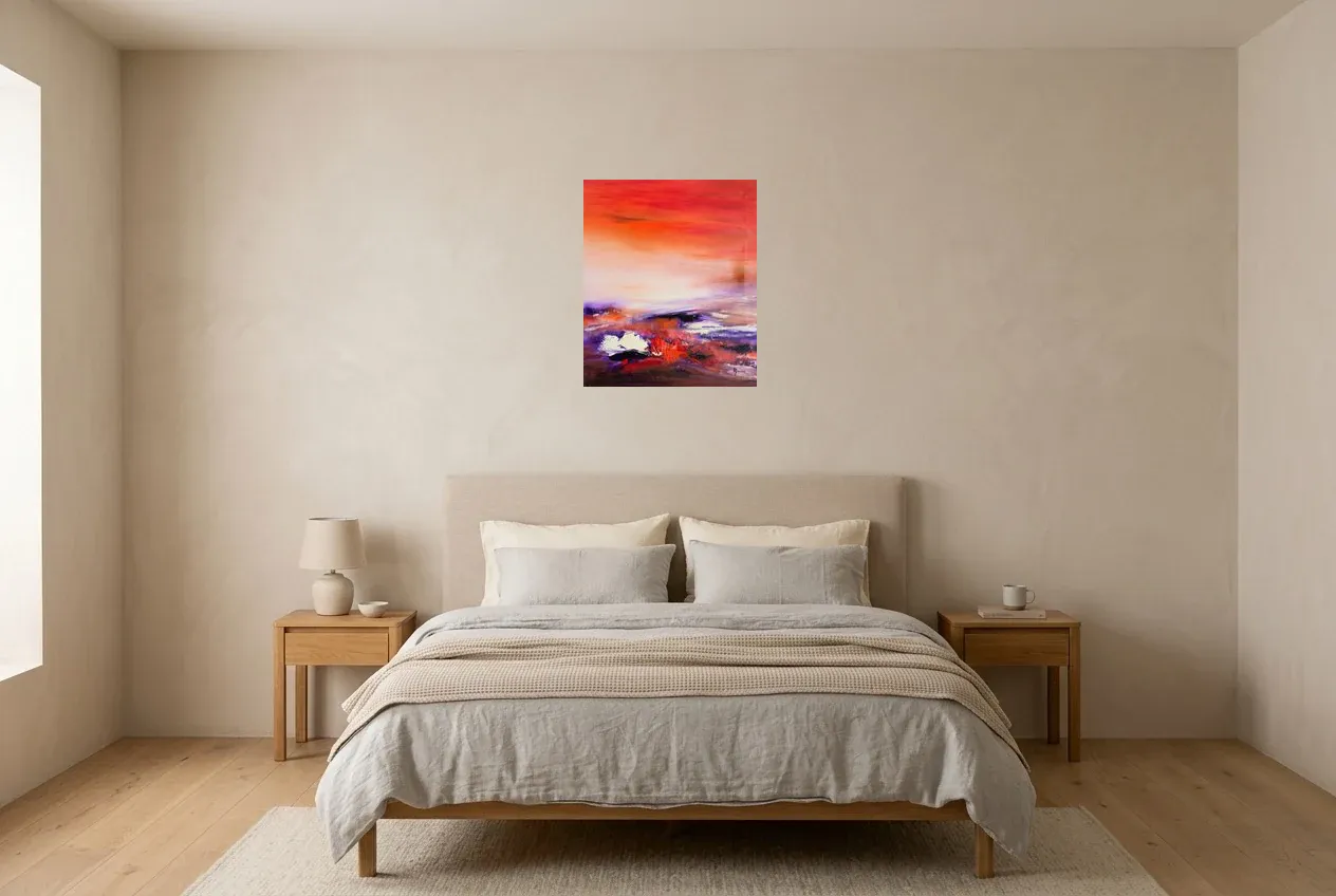 Tableau Abstrait Rouge 228 “Passiflore”, peinture originale à l'huile par Régine Gardan, 46 × 55 cm, tableau rouge accroché dans une chambre