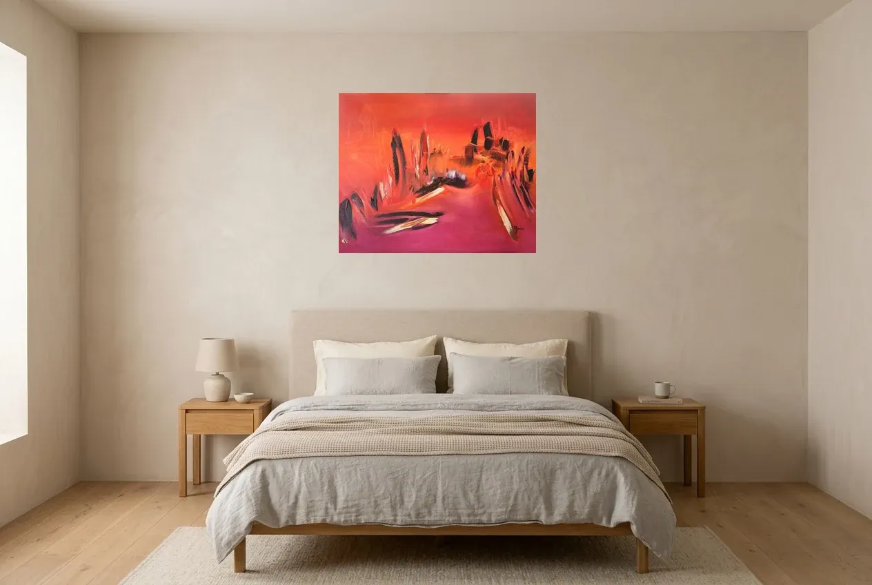 Tableau Abstrait Rouge 54 “Vision”, peinture originale à l'huile par Régine Gardan, 80 × 65 cm, tableau rouge accroché dans une chambre