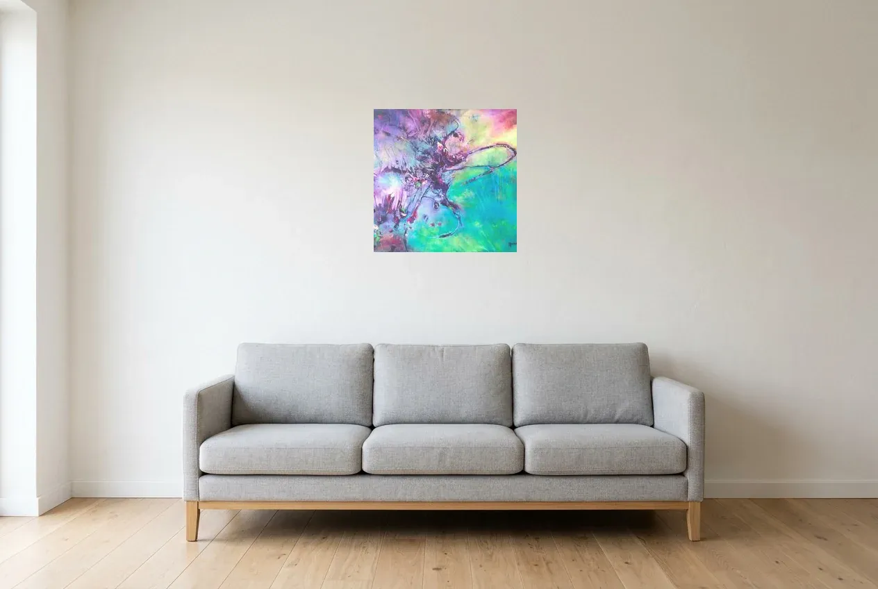 Tableau Abstrait Vert 112 “Nébuleuse”, peinture originale à l'huile par Régine Gardan, 50 × 50 cm, tableau vert accroché dans un salon