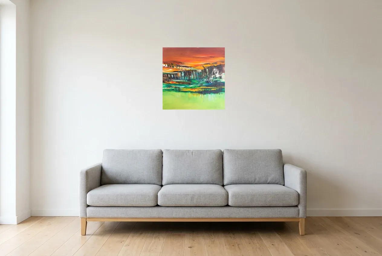 Tableau Abstrait Vert 211 “Horizon”, peinture originale à l'huile par Régine Gardan, 50 × 50 cm, tableau vert accroché dans un salon